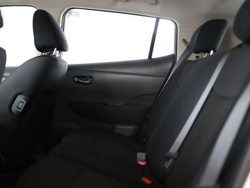 Used 2014 Nissan Leaf S image 19