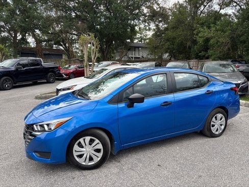 Used 2024 Nissan Versa S w/ Trunk Package image 3