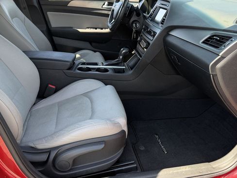 Used 2017 Hyundai Sonata Sport 2.0T image 22