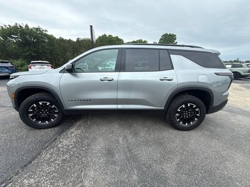 Used 2024 Chevrolet Traverse Z71 w/ LPO, Floor Liner Package AWD/4WD image 9