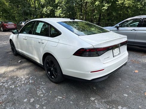 Used 2025 Honda Accord SE image 4