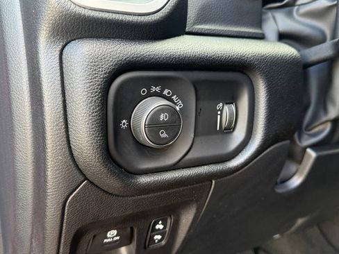 Used 2022 RAM 1500 Big Horn AWD/4WD image 24