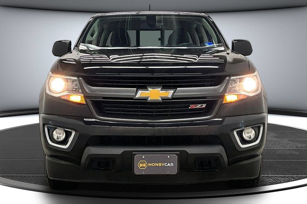 Used 2020 Chevrolet Colorado Z71 AWD/4WD image 2