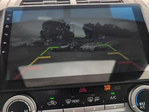 Used 2012 Toyota Camry SE FWD image 20