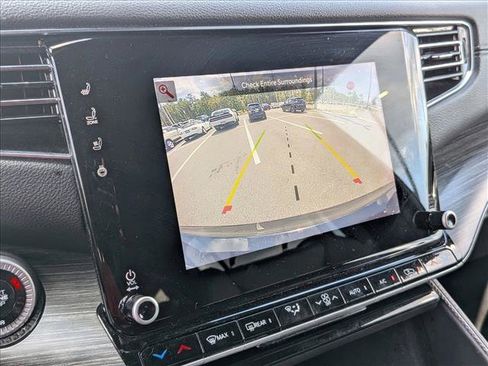 Used 2024 Jeep Wagoneer L Series II w/ Flexible Seating Group image 14