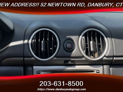 Used 2005 Porsche Boxster RWD image 23