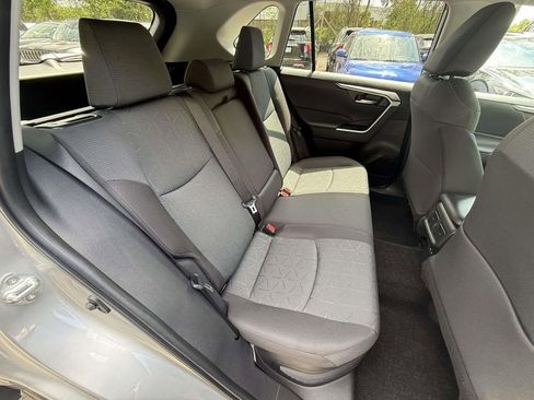 Used 2025 Toyota RAV4 XLE w/ Convenience Package image 10