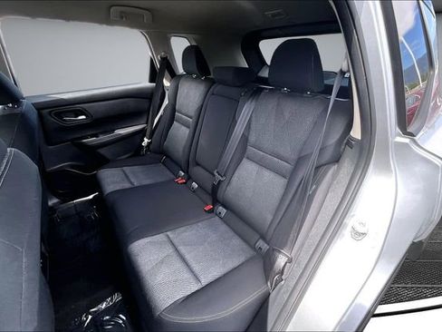 Certified 2024 Nissan Rogue SV image 22