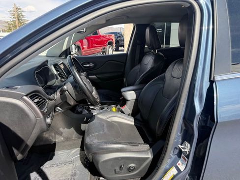 Used 2020 Jeep Cherokee Limited AWD/4WD image 15