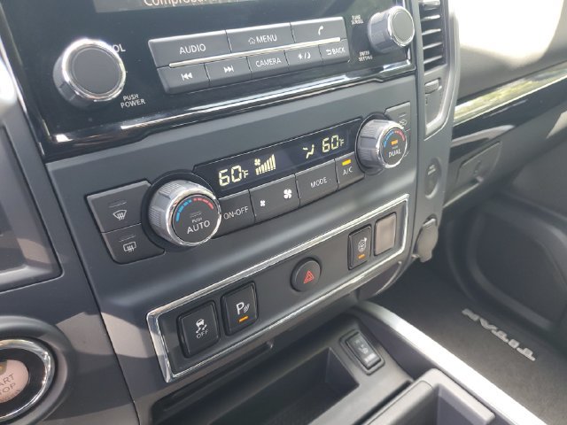 Used 2024 Nissan Titan SV w/ SV Convenience Package RWD image 22
