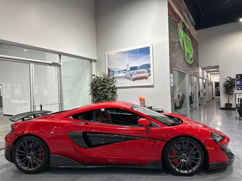 Used 2017 McLaren 570S Coupe RWD image 27