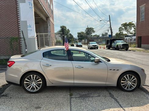 Used 2015 Maserati Ghibli S Q4 AWD/4WD image 9