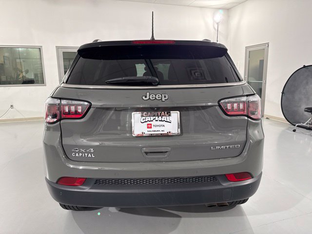 Used 2022 Jeep Compass Limited AWD/4WD image 7