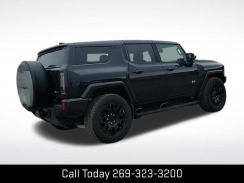 Certified 2024 GMC Hummer EV 2X w/ LPO, Illumination Package image 6