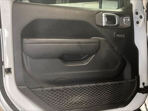 Used 2023 Jeep Wrangler Unlimited Rubicon w/ LED Lighting Group image 20