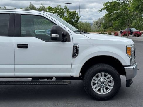 Used 2019 Ford F250 XLT w/ FX4 Off-Road Package AWD/4WD image 10