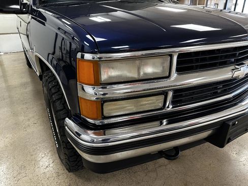 Used 1998 Chevrolet Silverado 1500 4x4 Extended Cab w/ Preferred Equipment Group 2 image 5