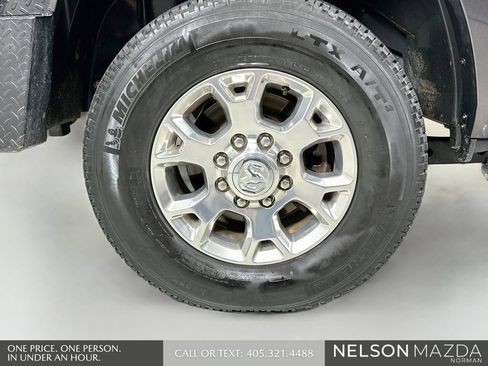 Used 2019 RAM 2500 Laramie AWD/4WD image 32