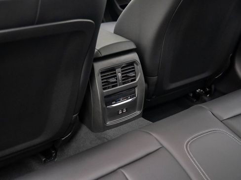 New 2026 BMW 330i xDrive Sedan w/ M Sport Package image 16