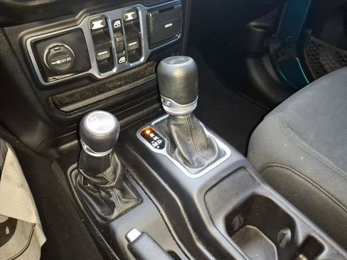 Used 2020 Jeep Wrangler Unlimited Sport S w/ Sun And Sound Package image 18