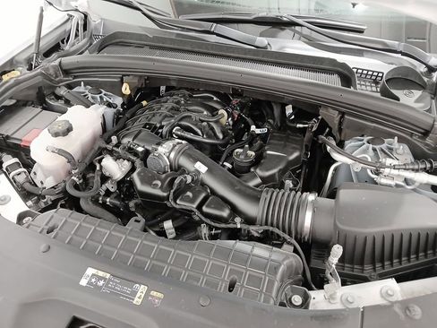 Used 2025 Jeep Grand Cherokee Altitude image 32