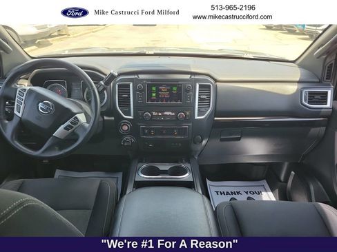 Used 2019 Nissan Titan SV w/ SV Convenience Package AWD/4WD image 10