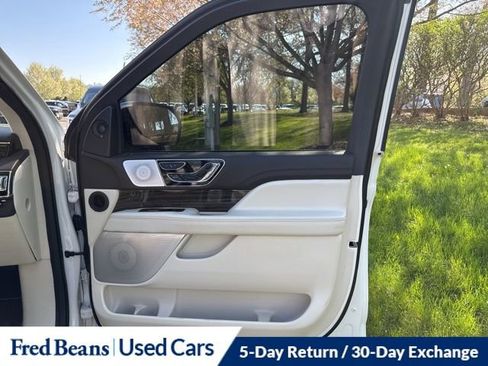 Used 2023 Lincoln Navigator Black Label image 18
