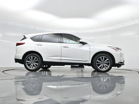 Used 2023 Acura RDX w/ Technology Package image 45