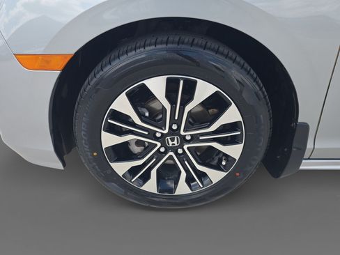 Used 2025 Honda Odyssey Elite image 9