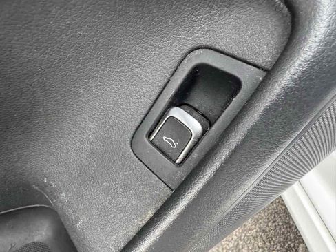 Used 2016 Audi A6 2.0T Premium w/ Technology Package image 26