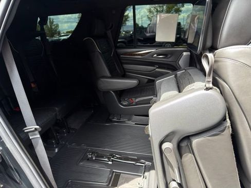 Used 2024 Cadillac Escalade Sport Platinum w/ LPO, Floor Liner Package AWD/4WD image 30