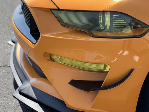 Used 2018 Ford Mustang GT Premium w/ GT Performance Package RWD image 22