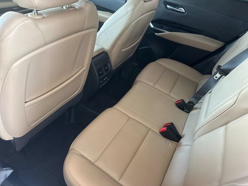 Used 2024 Cadillac XT4 Luxury FWD image 12