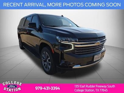 Used 2023 Chevrolet Suburban LT w/ LT Signature Plus Package