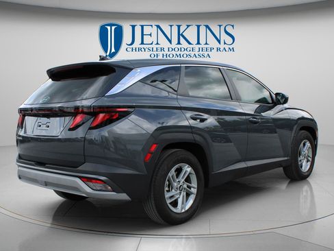 Used 2025 Hyundai Tucson SE FWD image 5