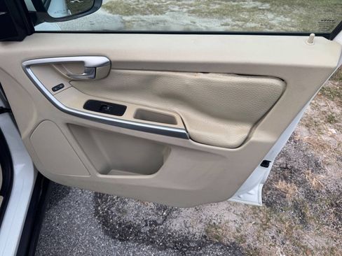 Used 2010 Volvo XC60 3.2 FWD image 19