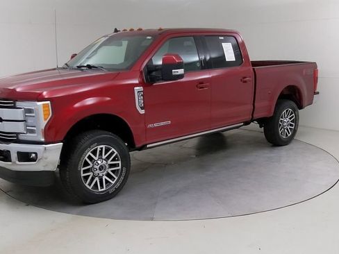 Used 2019 Ford F250 Lariat w/ Lariat Ultimate Package AWD/4WD image 19