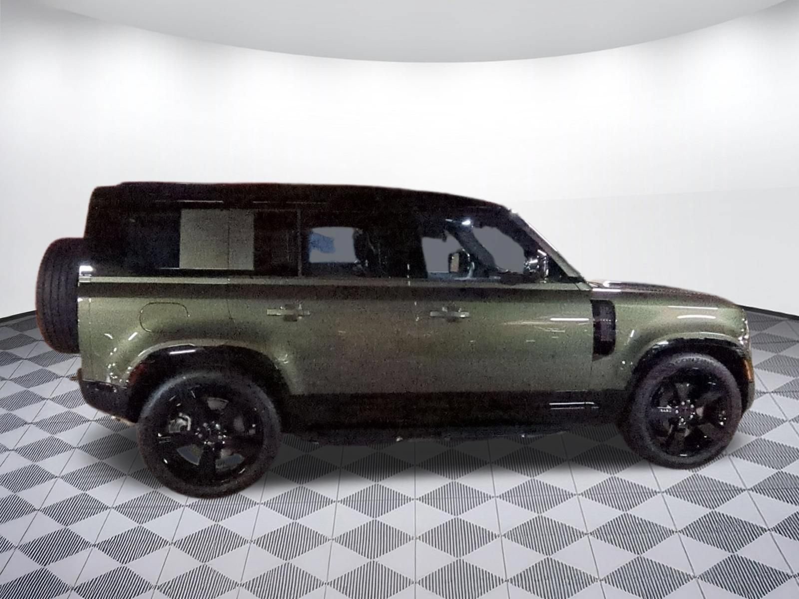 New 2026 Land Rover Defender 110 X-Dynamic SE AWD/4WD image 6