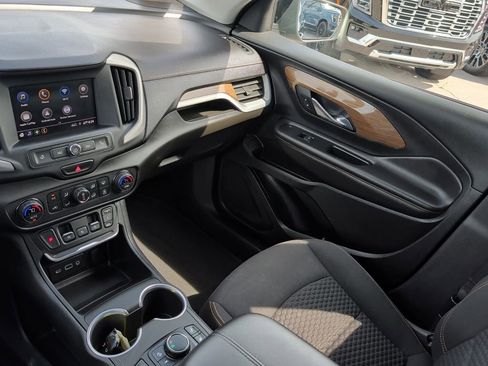 Used 2021 GMC Terrain SLE w/ Driver Convenience Package FWD image 17