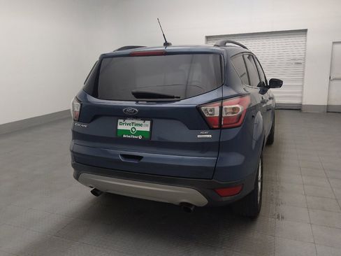 Used 2018 Ford Escape SE FWD image 7