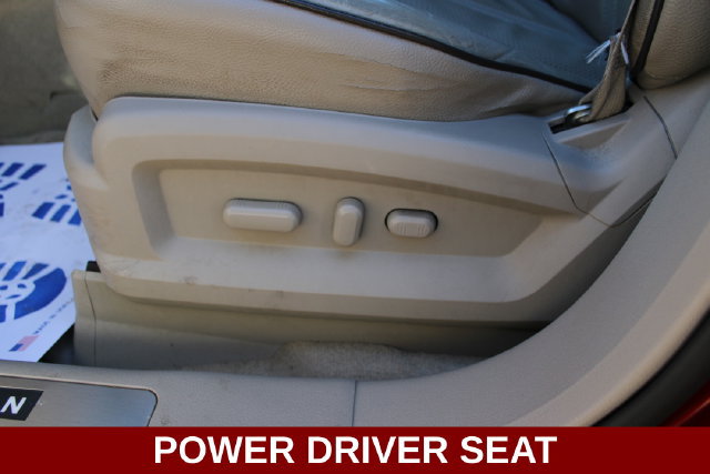 Used 2014 Lincoln MKX AWD w/ Equipment Group 102A image 3