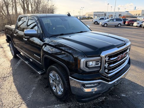 Used 2018 GMC Sierra 1500 SLT image 1