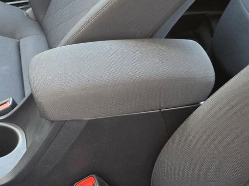 Used 2025 Toyota Corolla LE image 8