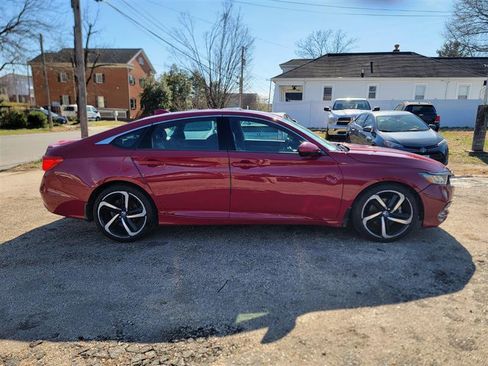 Used 2020 Honda Accord Sport image 3