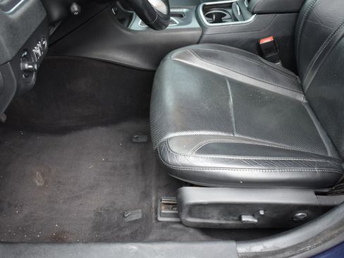 Used 2017 Dodge Charger R/T w/ Premium Group image 18