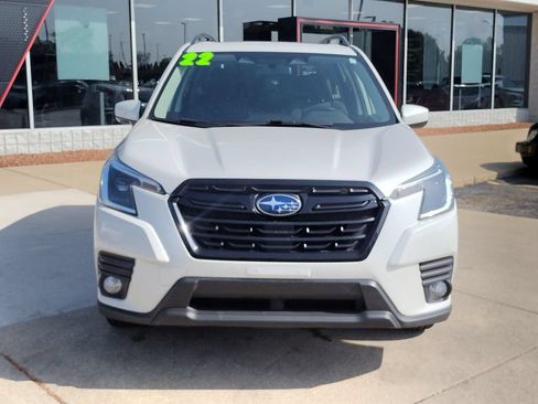 Used 2022 Subaru Forester Premium AWD/4WD image 2