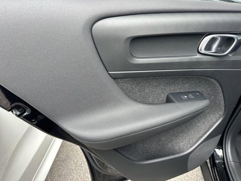 New 2026 Volvo XC40 B5 Core AWD/4WD image 14
