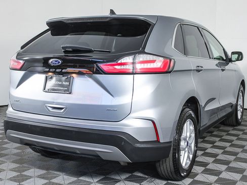 Used 2022 Ford Edge SEL image 8