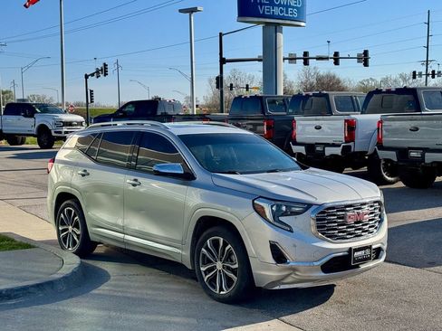 Used 2019 GMC Terrain Denali AWD/4WD image 7