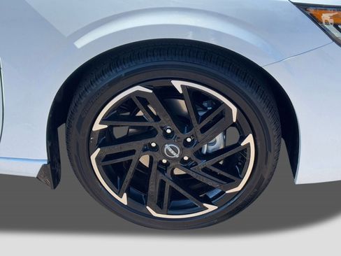 New 2026 Nissan Sentra SR w/ SR Premium Package image 8